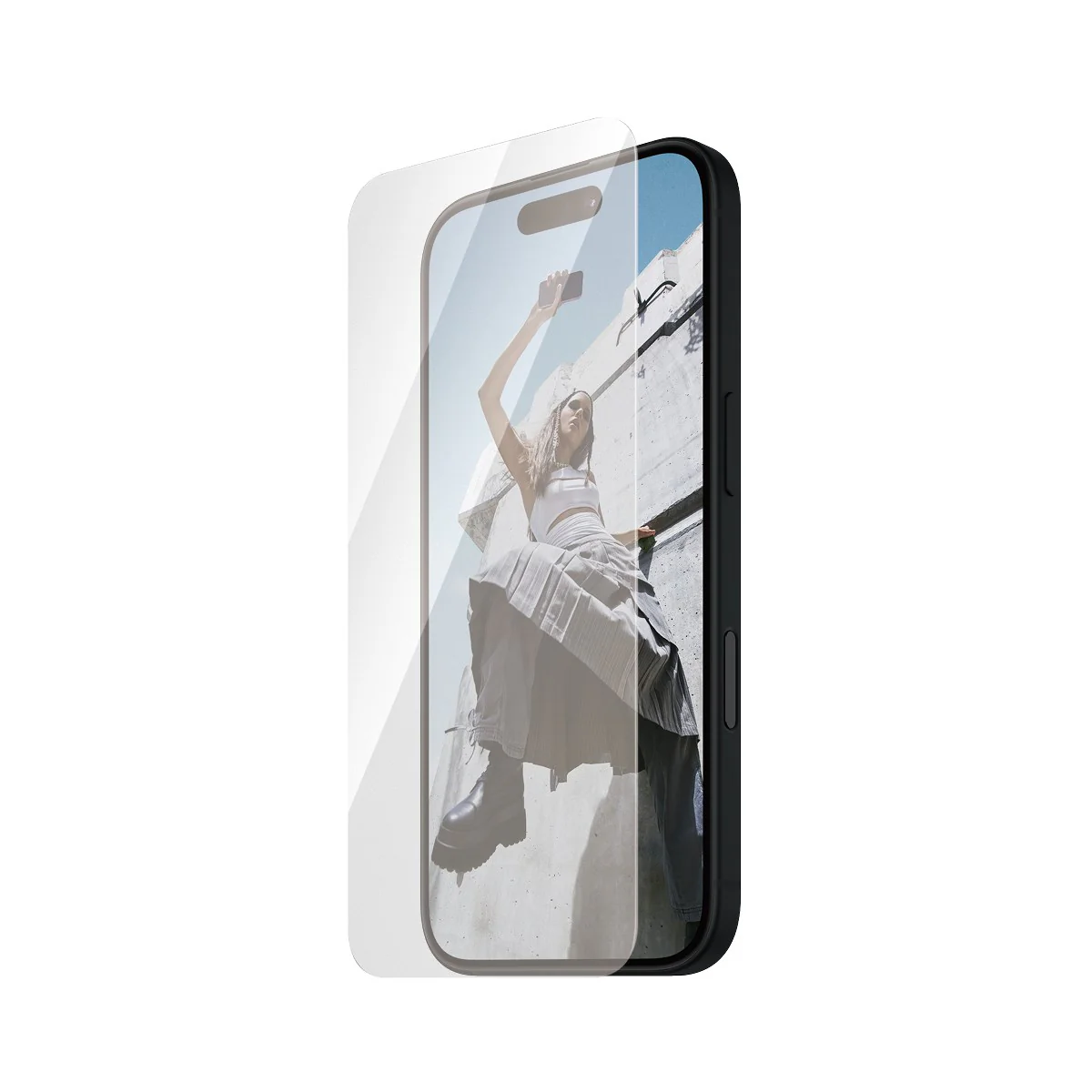 SAFE. by PanzerGlass® Screen Protector iPhone 16 | 15 | Ultra-Wide Fit